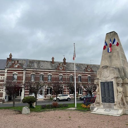 Le Conde Hotel Montdidier  Esterno foto