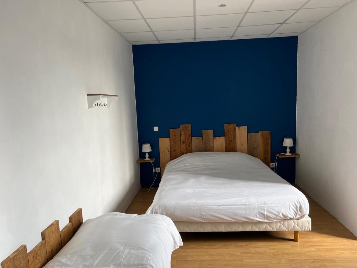 Le Conde Hotel Montdidier  Esterno foto